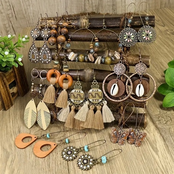 ⭐️ 5 for $25 Vintage Style Boho Drop Hoop Earrings - Picture 2 of 4